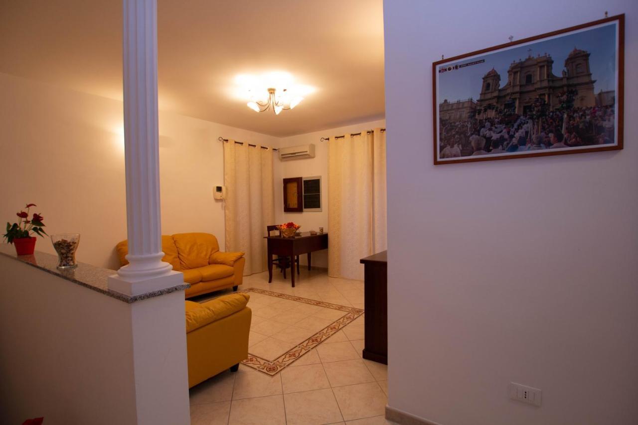 Noto Bedda Bed&Breakfast Екстер'єр фото